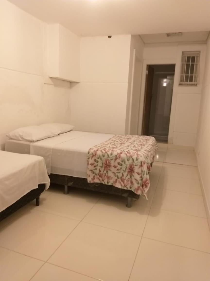 Hotel Cariboni à Guarujá Extérieur photo